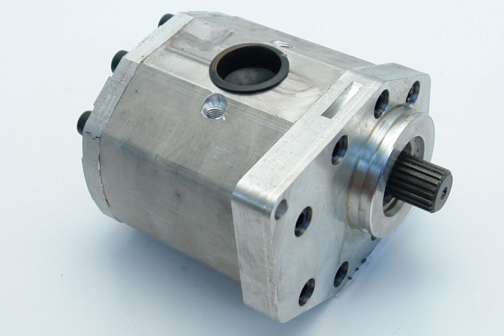 Hydraulika traktoru nefunguje nebo je slabá: příčiny